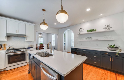 Elizabeth City Casa | Elizabeth City Home w/ Fire Pit < 1 Mi to Downtown