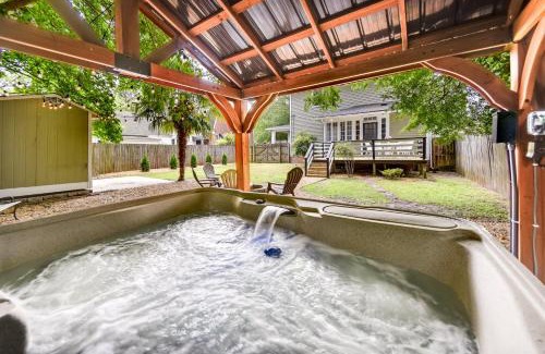 Elizabeth City Casa | Elizabeth City Vacation Rental Gazebo with Hot Tub!