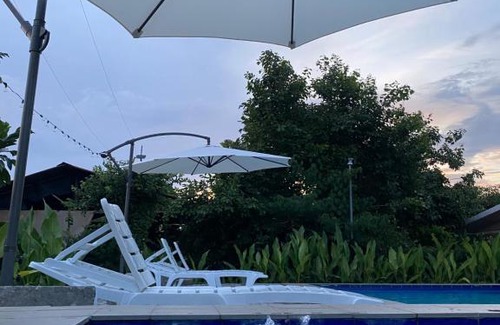 Calumpit Casa | Elizabeths Secret Garden Guest House