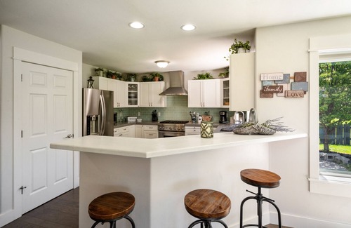 Four Corners Casa | Elk Grove - 5 Bedroom Home on the Way to Big Sky