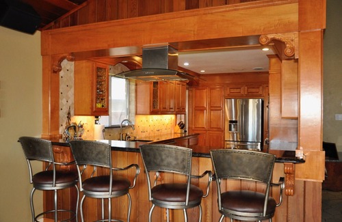 Bay Area Casa | ¡COTIZADA RECIENTEMENTE! Casa ELK en CC! 4Bd, 2 Bth.