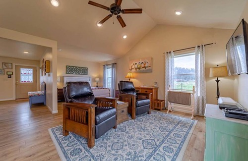 Orick Casa | Elk Meadow Cabins Ranch Site Oreq-B