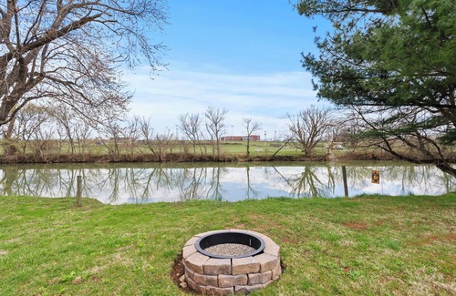 Georgetown Casa | Elkhorn Cottage - Peaceful Creekside Stay