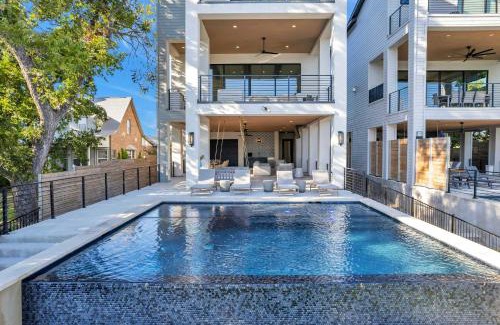 Kingsland Casa | Ellen Lake Luxe with Concierge Services