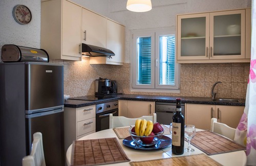 Almiros Beach Casa | Elli Beach Apartments and Studios