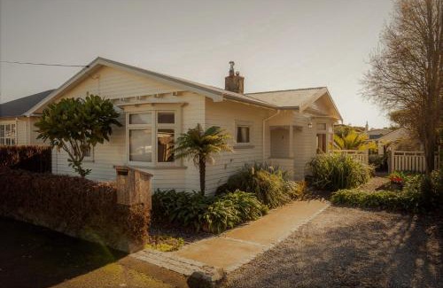 Nelson Casa | Elliott Street Gem