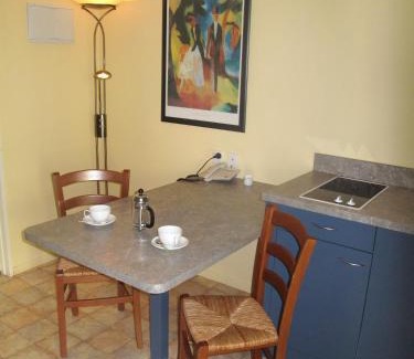 Paraparaumu Hotel | Elliotts Kapiti Coast Motor Lodge