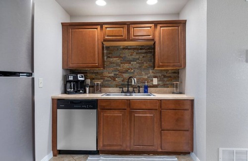 Rapid City Casa | Elm Avenue · ★Charming Home★Pet-Friendly★LG Fenced Backyard★
