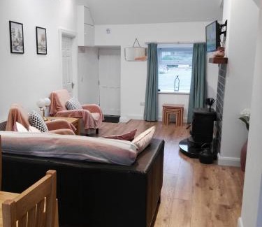 Cong Casa | Elm Cottage
