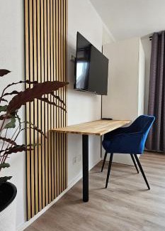 Heidenheim an der Brenz Apartamento | Elodia Luxus Apartment - WLAN, Magenta TV, Terrasse, Küche, Babybett