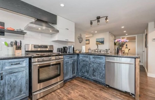 Elora Apartamento | Elora Gingerbread House Airbnb