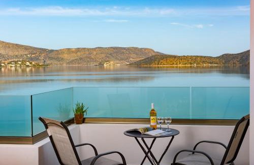 Elounda Apartamento | Elounda Harmony Sea front apartment
