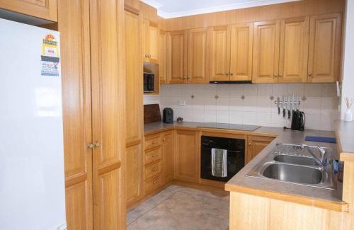 Ballarat East Casa | Elva On Victoria - 2-br Victorian Home Near Shops