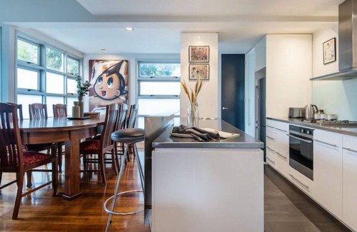 Ripponlea Casa | Elwood Village Entertainer