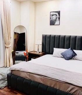 Blue Area Apartamento | Elysium Executive Serviced Apartments Facing Centaurus Mall Islamabad