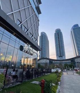 Blue Area Hotel | ELYSIUM TOWER Modern & Luxury Apartments Overlooking Centaurus Mall Islamabad