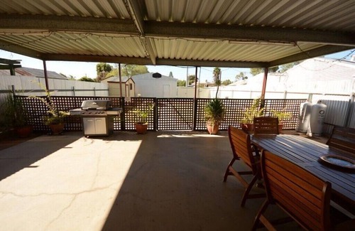 Broken Hill Cabaña | Emaroo Argent Cottage