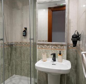 Laredo Casa | EMAROOMS Laredo