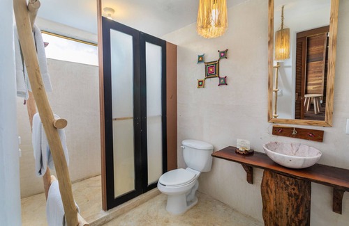 Huay-Pix Hotel | Embajada Universal By La Eufemia Group