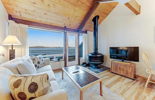 Historic Bayfront Apartamento | Embarcadero on the Water #G146