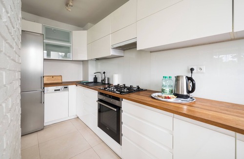 Srodmiescie Apartamento | Embassy Avenue At Royal Park