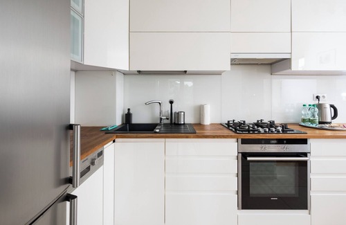 Srodmiescie Apartamento | Embassy Avenue At Royal Park