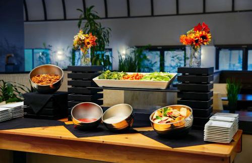 West Palm Beach Hotel | Embassy Suites by Hilton West Palm Beach Central