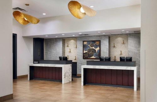 West Palm Beach Hotel | Embassy Suites by Hilton West Palm Beach Central