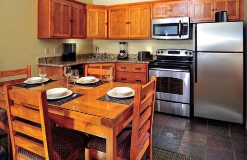Brian Head Cabina | Embrace the mountain magic and enjoy the cozy lodge life in Brian Head, Utah!