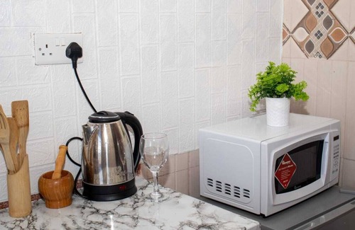 Embu Apartamento | Embu 1 & 2-bedroom Air-bnb with WiFi in charming Embu