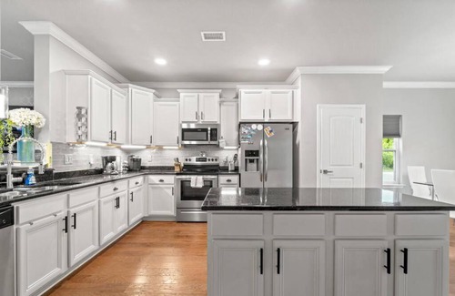 West Panama City Beach Casa | Emerald Beach Cottage, Walk to the Beach!