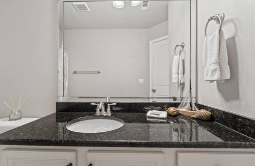 West Panama City Beach Casa | Emerald Beach Cottage, Walk to the Beach!