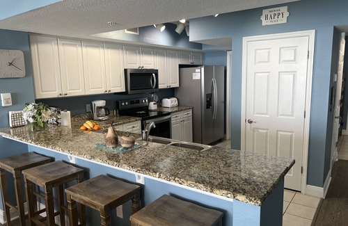 Panama City Beach Condominio | Emerald Beach Resort #731 Gulf Front, Spectacular Views, Family Owned!