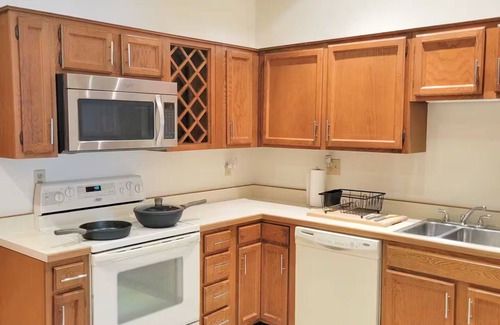 Old Northside Apartamento | Emerald Brick Home Downtown Indy