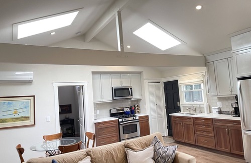 Coronado Cabaña | Emerald City Cottage