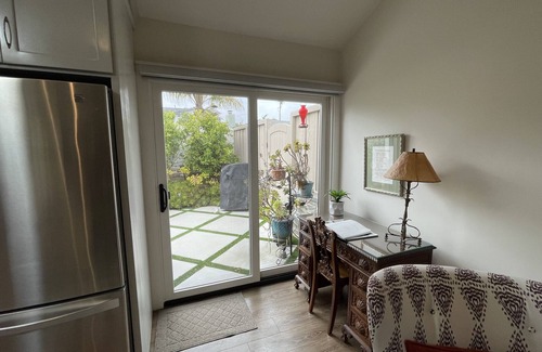 Coronado Cabaña | Emerald City Cottage