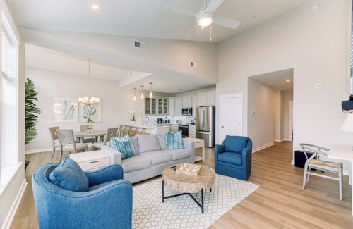 Bermuda Bay Condominio | Emerald Escape 3 Bedroom Condo at Hamilton Cay Reserve