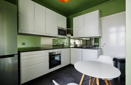 Auteuil Apartamento | Apartamento 4BR sin esfuerzo elegante en el 16 con balcón privado, por Veeve