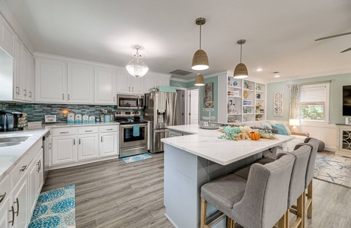 Emerald Isle Apartamento | Emerald Isle Beach House: Walk to the Sand!