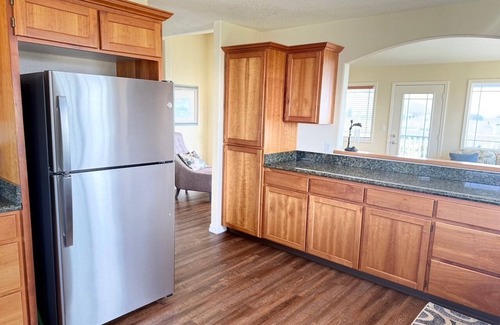Crescent City Casa | Emerald Isles-close to the beach
