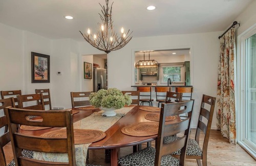 Cedar Mountain Casa | Emerald Lake Lodge - Lakefront - Families - Cozy - Fishing