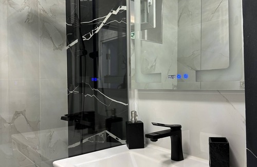 Drumul Taberei Apartamento | Emerald LUX Apartment