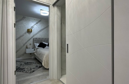 Drumul Taberei Apartamento | Emerald LUX Apartment