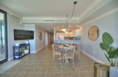 Orange Beach East Condominio | Emerald Paradise! Phoenix IX unit 909 Orange Beach