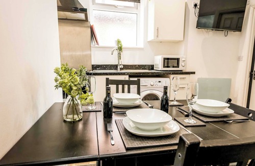 Moseley Apartamento | Emerald Suite Moseley Mews by StayStaycations