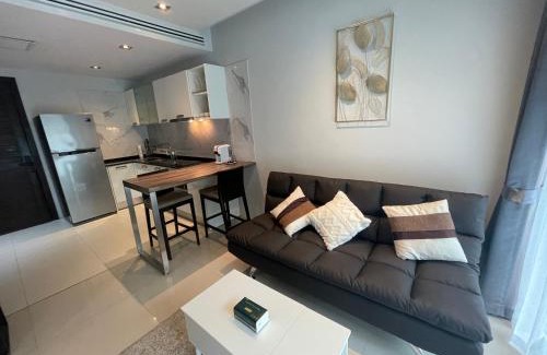 Patong Apartamento | Emerald Terrace Condo 10-Family One Bed & Sofa Bed Garden View