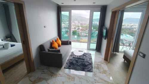 Patong Apartamento | Emerald Terrace Resort 2 bedrooms Panoramic Ocean View Top Floor