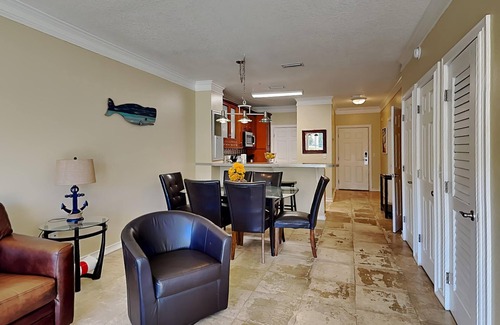 Frangista Beach Condominio | Emerald Waters #104 | Easy Walk to the Beach!
