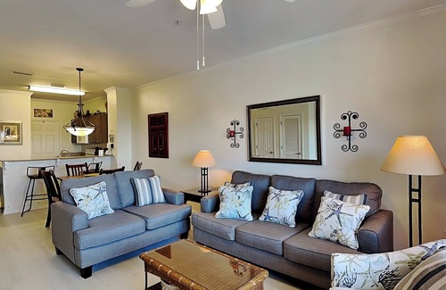 Frangista Beach Condominio | Emerald Waters by Southern Vacation Rentals