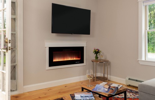 Kennebunk Apartamento | Emerson Cottage at Waldo Emerson Inn